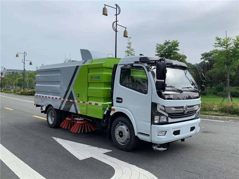 國六東風多利卡D7 掃路車